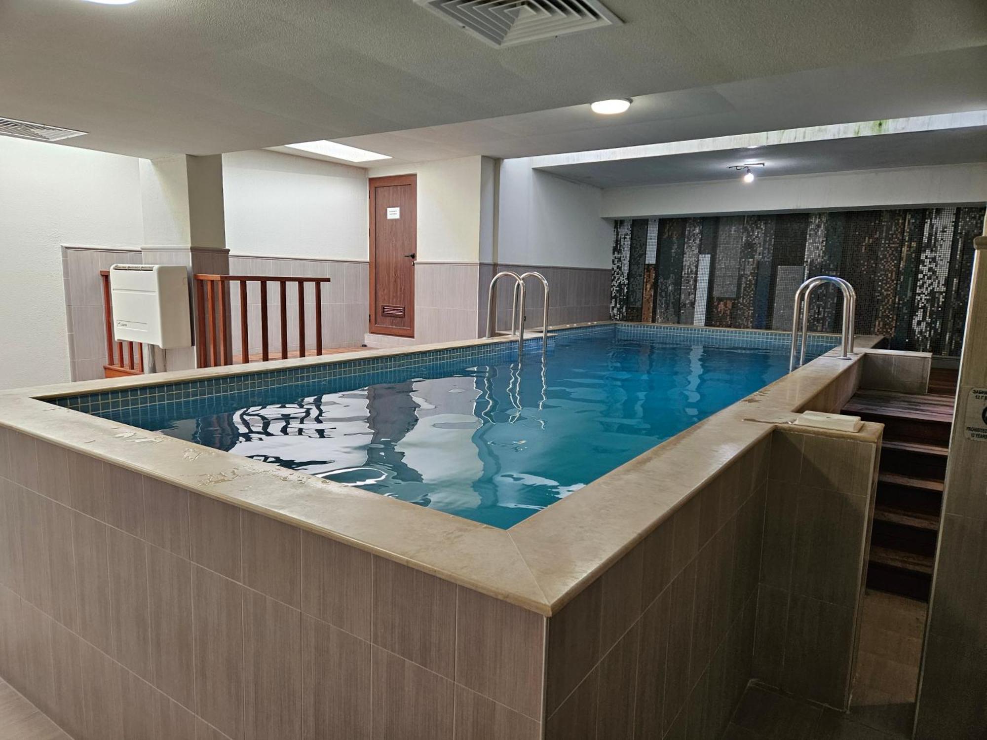 Hotel Alisa Pavel Banja Eksteriør bilde